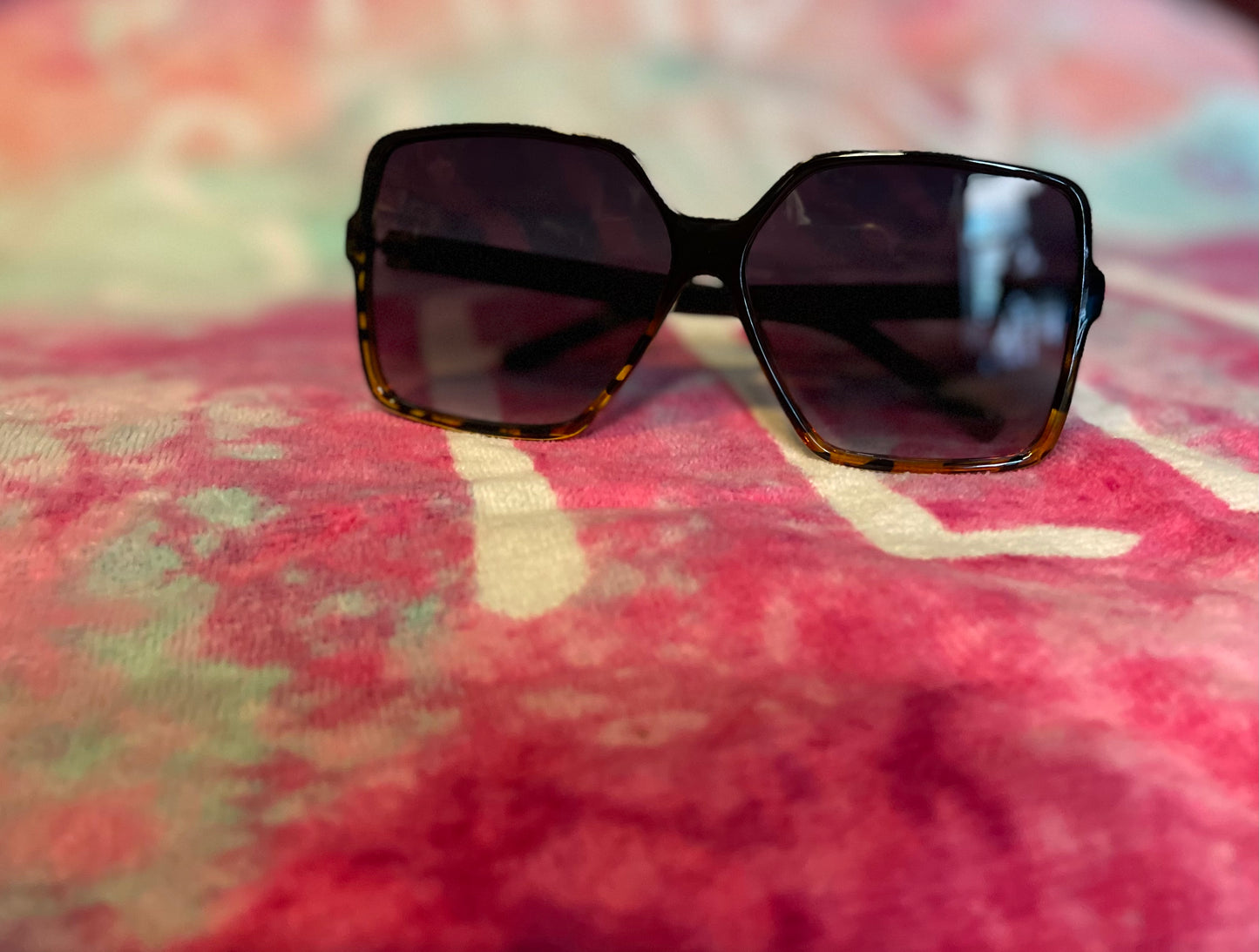 Oversized Gradient Sunglasses